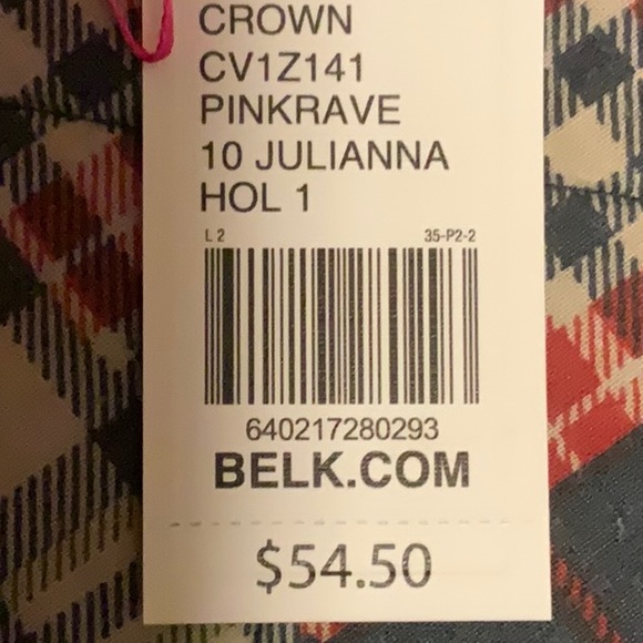 Crown & Ivy Top - Picture 3 of 3